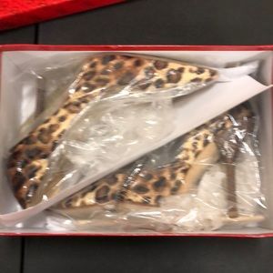 Guess by Marciano size 8 heel